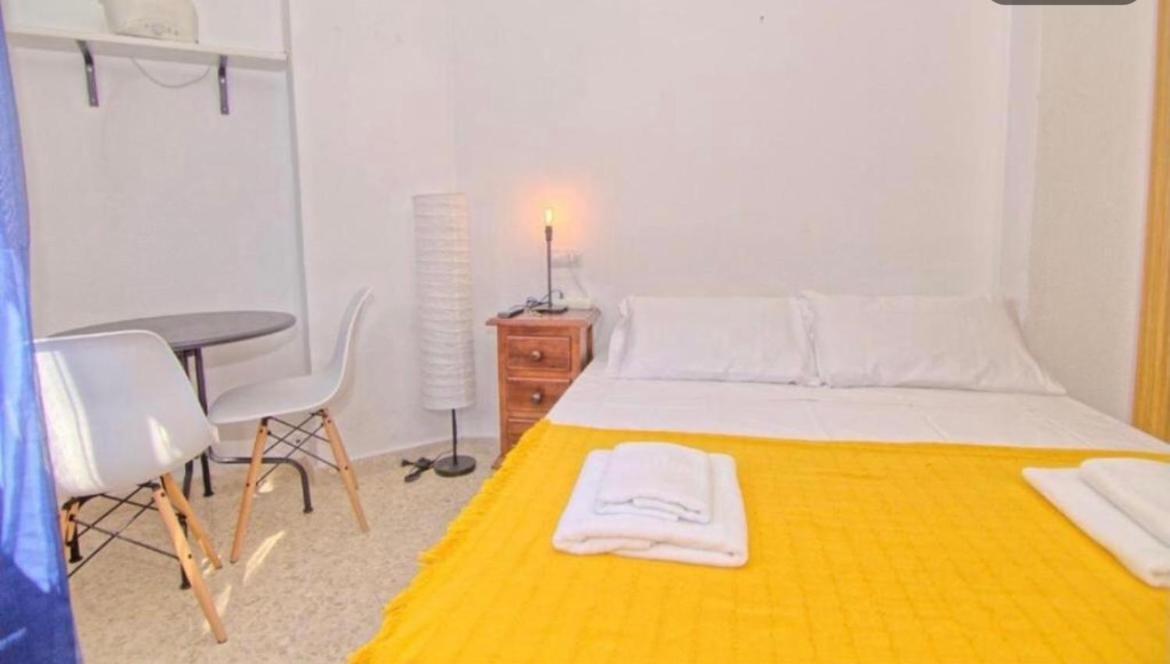 Guest House Mota Málaga Extérieur photo