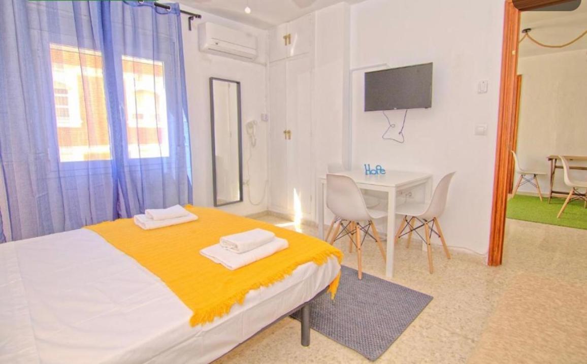 Guest House Mota Málaga Extérieur photo